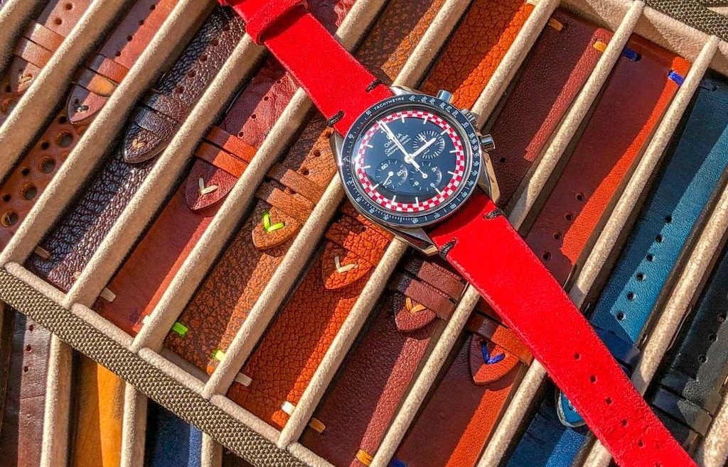 Bracelet Montre Ethnic Rouge - Montre Omega Speedmaster Tintin