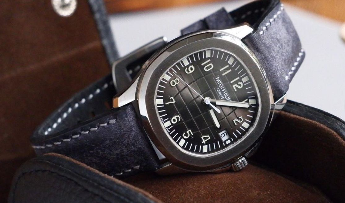 Bracelet de montre en cuir de veau gris écrue pour montre Patek Philippe modèle Aquanaut 5167A