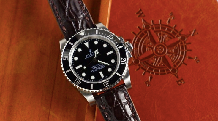 Bracelet de montre en alligator écaille ronde marron sur Rolex submariner Ref 114060