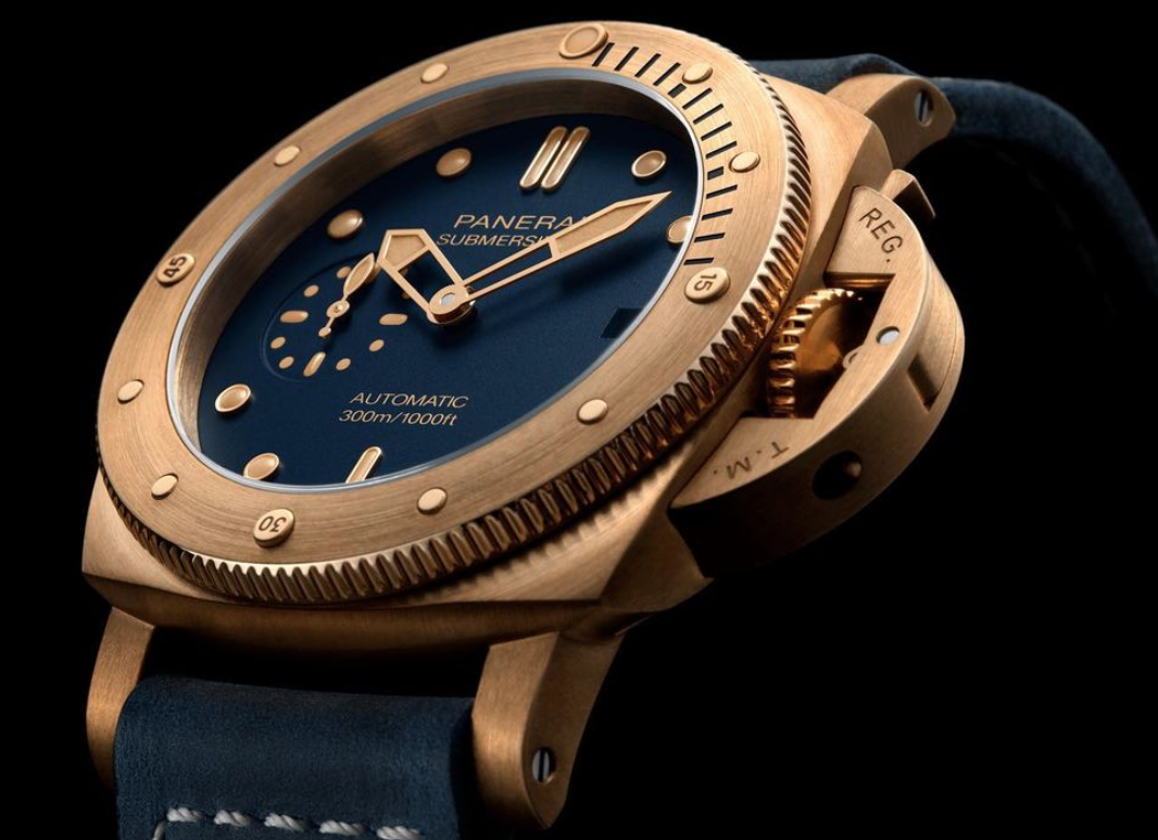 Bracelet de montre bleu vintage pour la marque Panerai collection Submersible du modèle Bronze Cadran Bleu